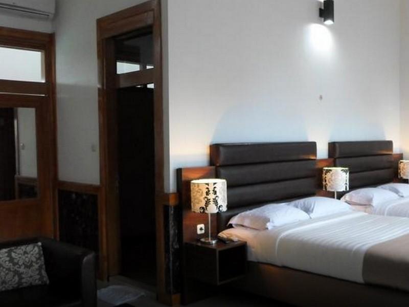 Oyo 1210 Nice Guesthouse Bandung Buitenkant foto