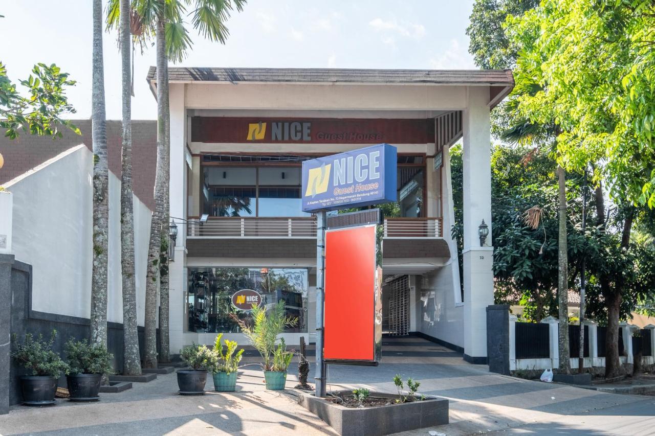 Oyo 1210 Nice Guesthouse Bandung Buitenkant foto