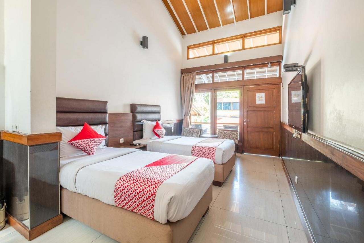 Oyo 1210 Nice Guesthouse Bandung Buitenkant foto